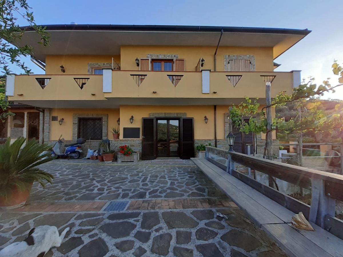 B & B Il Campanile Perdifumo Exterior photo