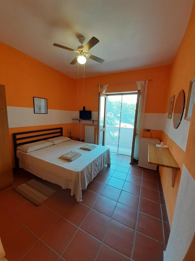B & B Il Campanile Perdifumo Exterior photo